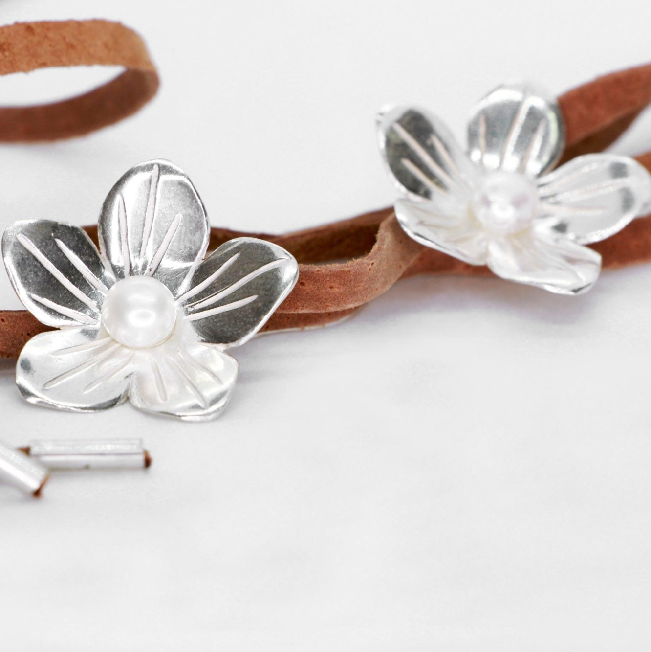 Chocker Galhos Floridos